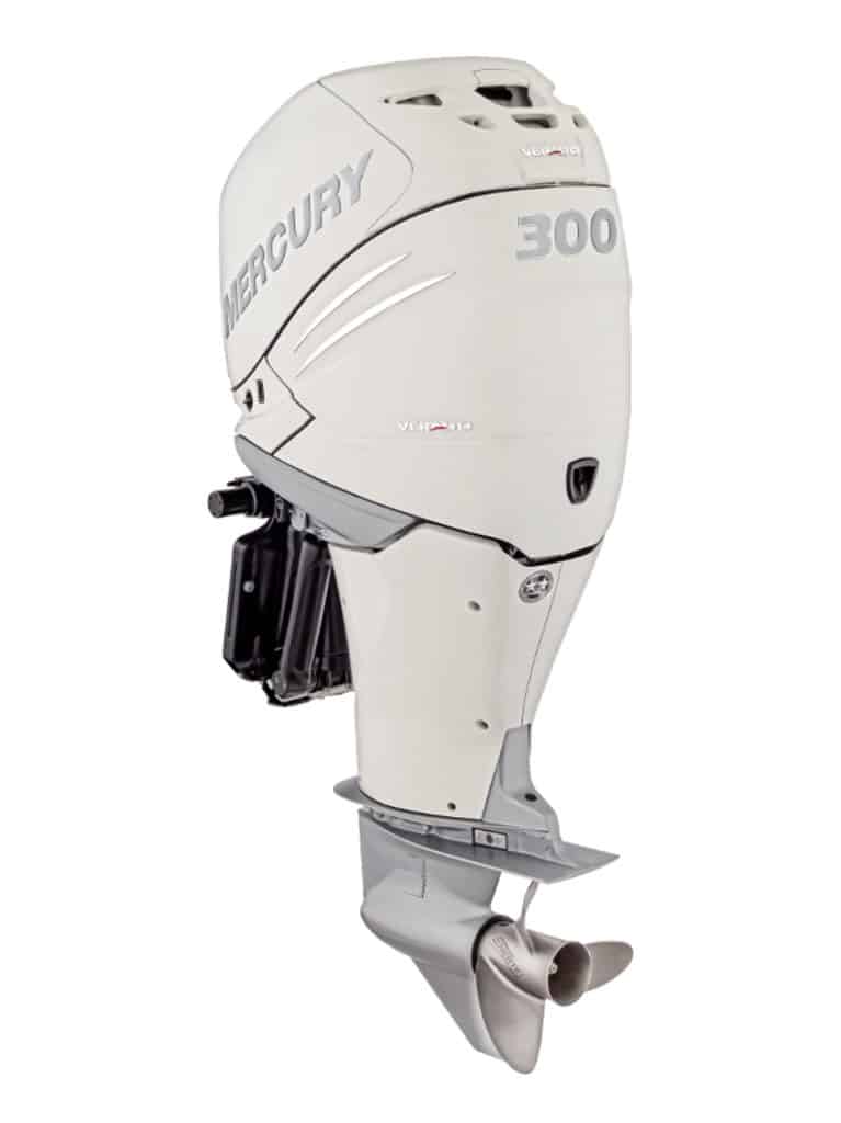 Boston Whaler 300 Outrage power