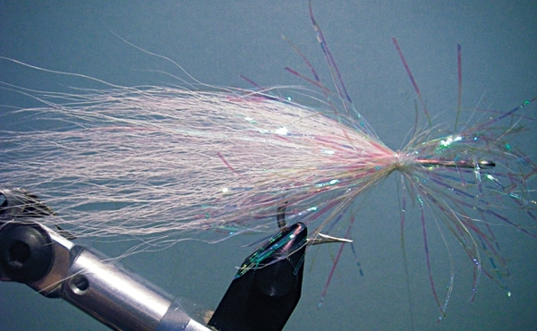 Tying the Electric Deceiver