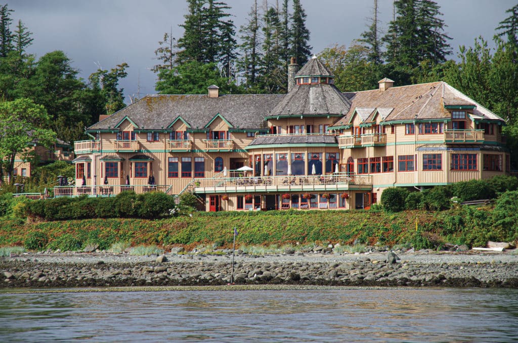 Painter's Lodge on the river