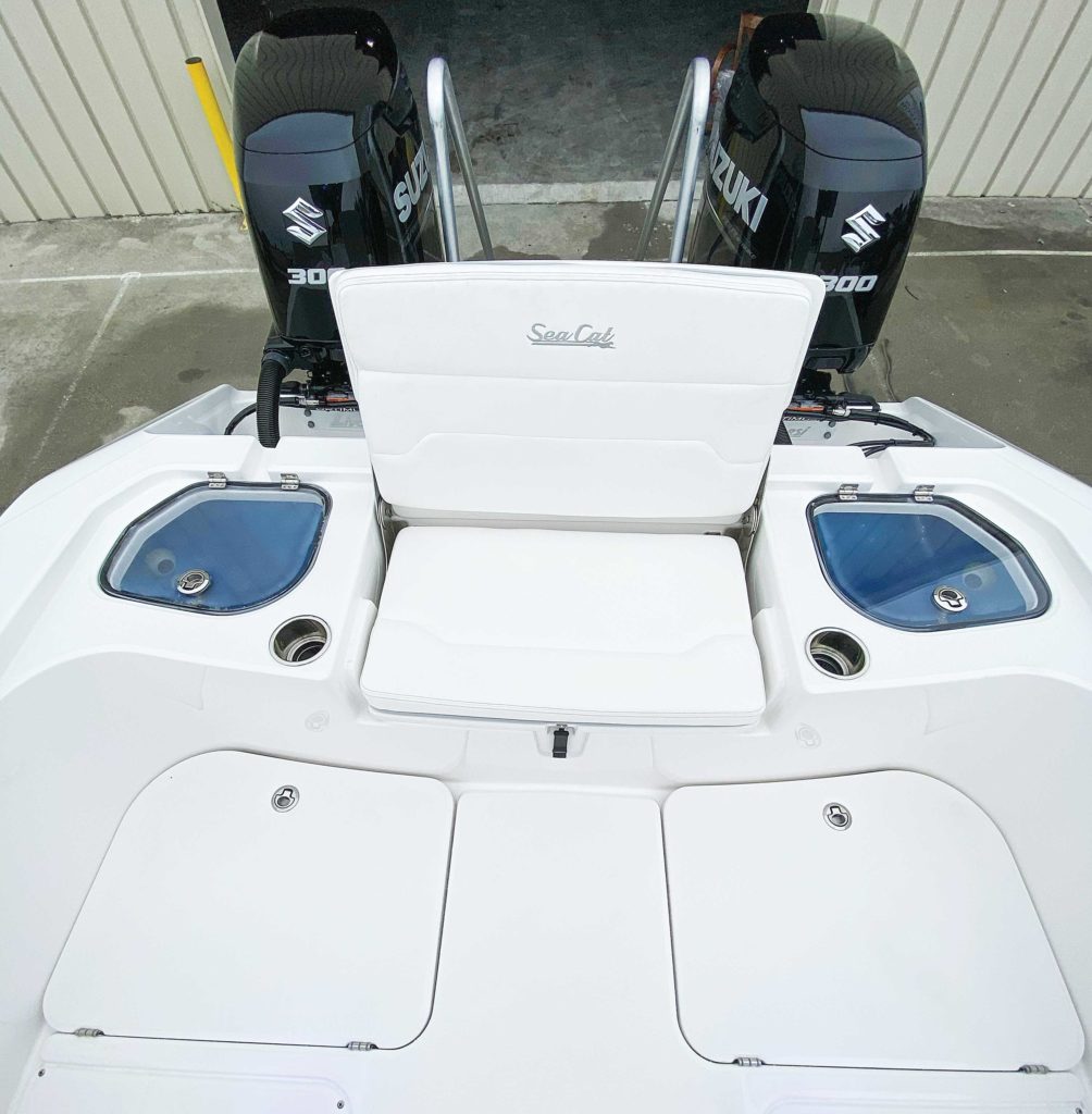 Sea Cat 260 livewells