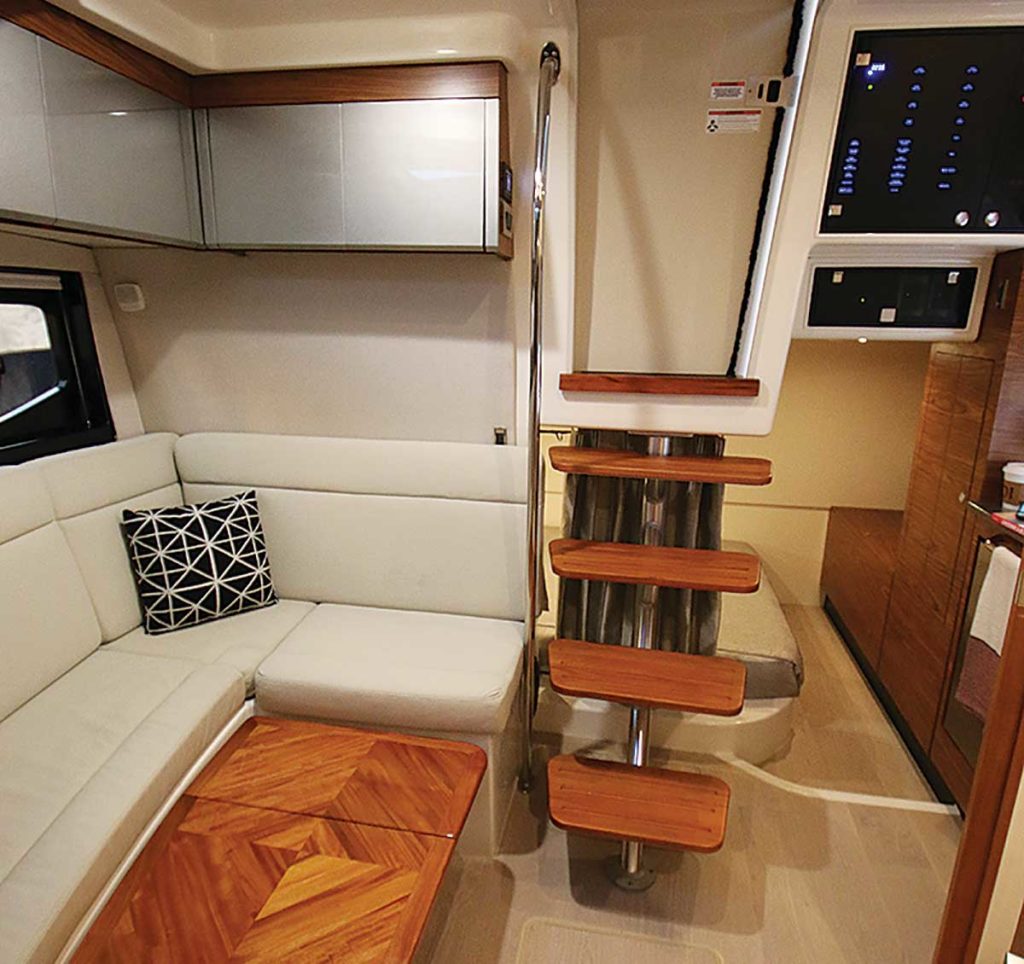 Spacious cabin belowdecks