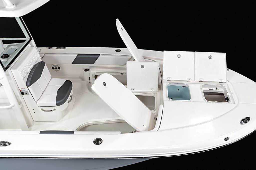 Forward storage on the Robalo 246