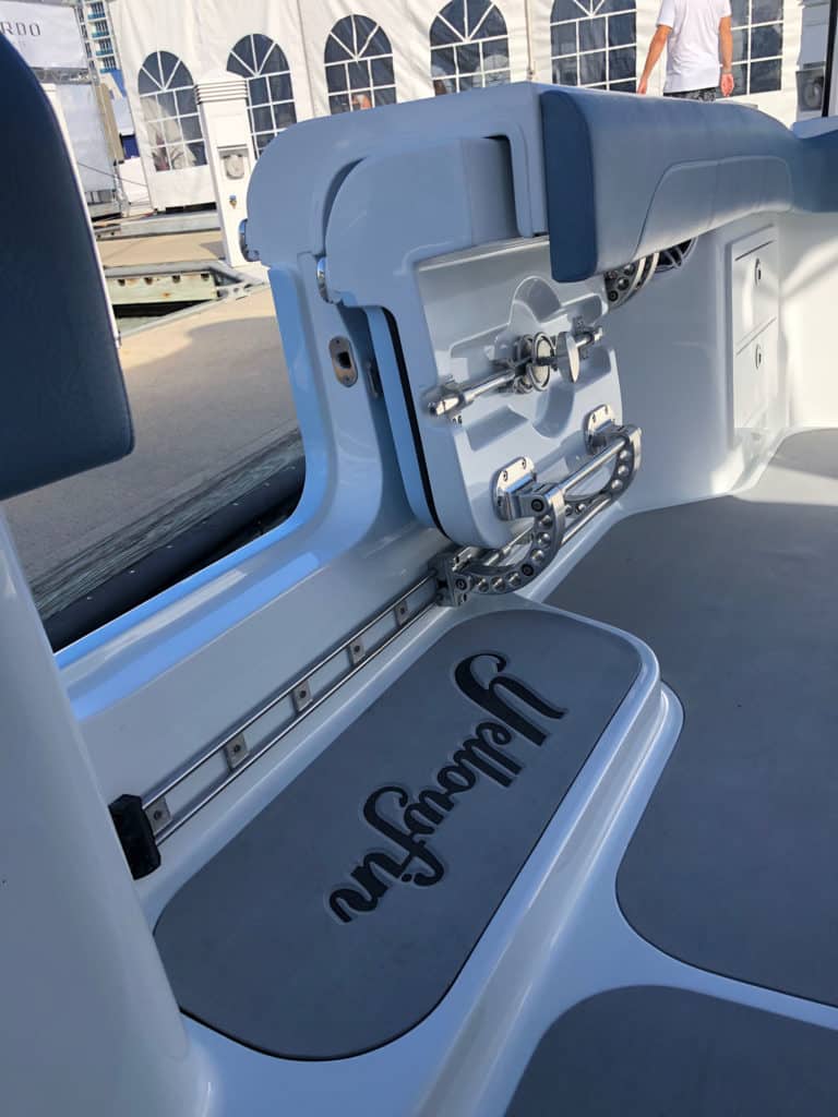 Yellowfin 54 Offshore cockpit door