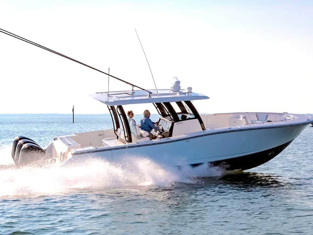 Robalo R360 crossing the channel