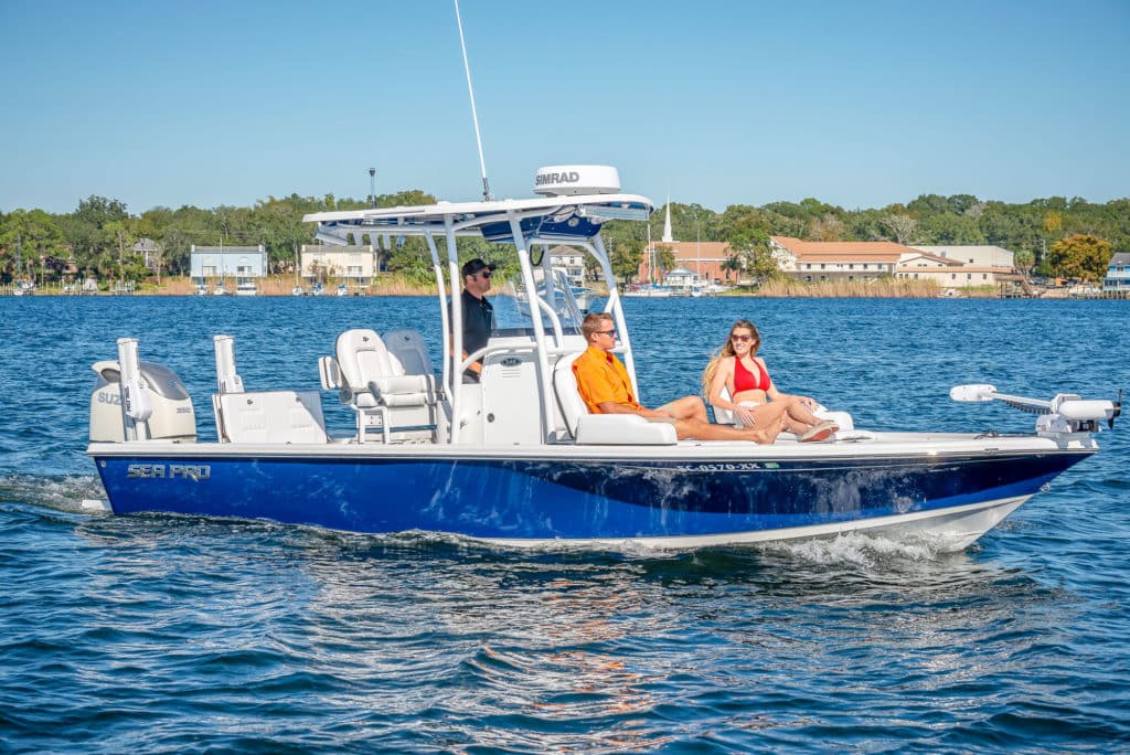 Sea Pro 248 DLX cruising with friends