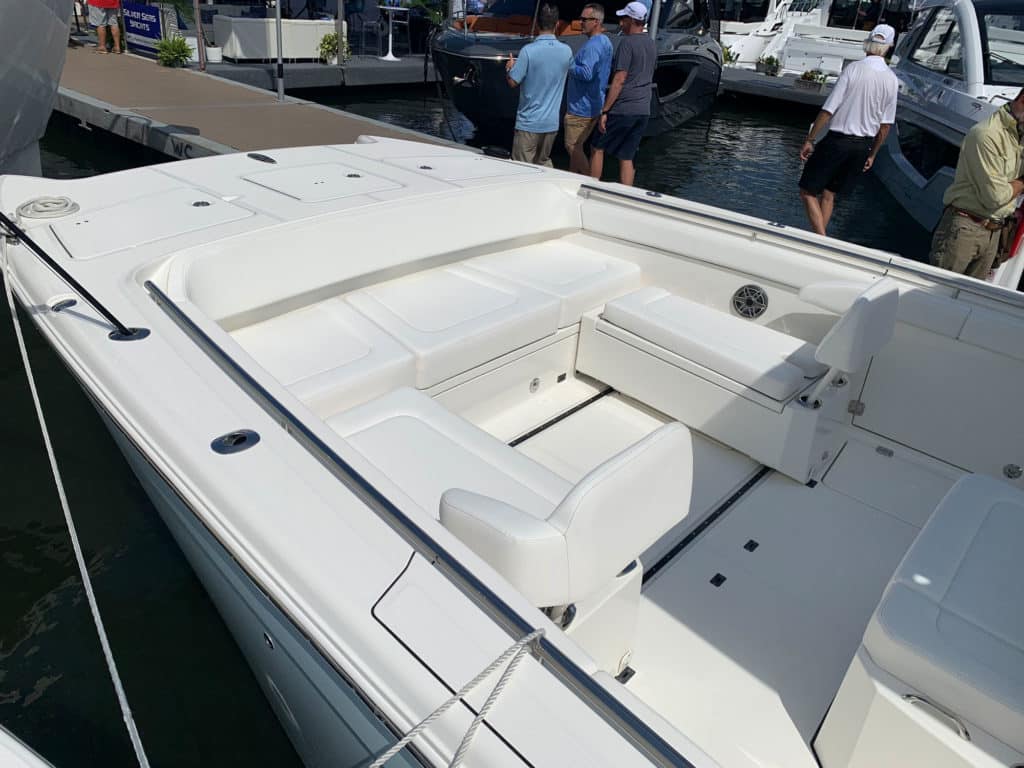 World Cat 400CC-X casting deck
