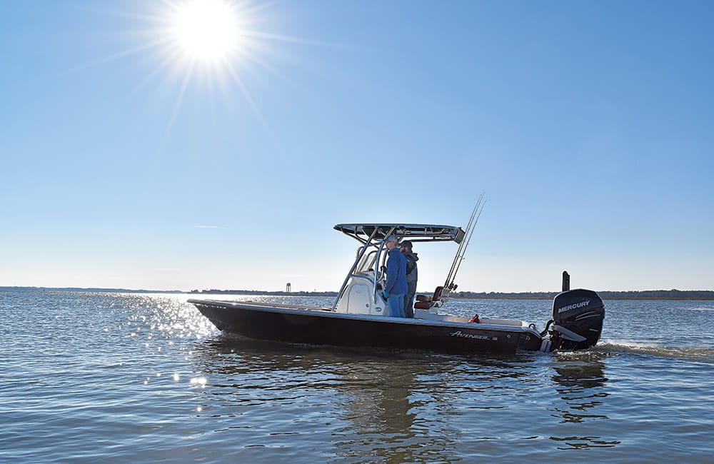 Top new boats of 2017 - Avenger 24 Bay