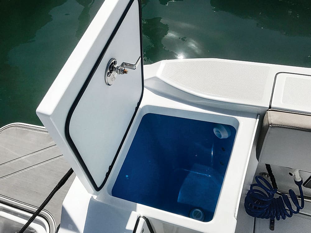 Boat Test: Blackfin 272 CC