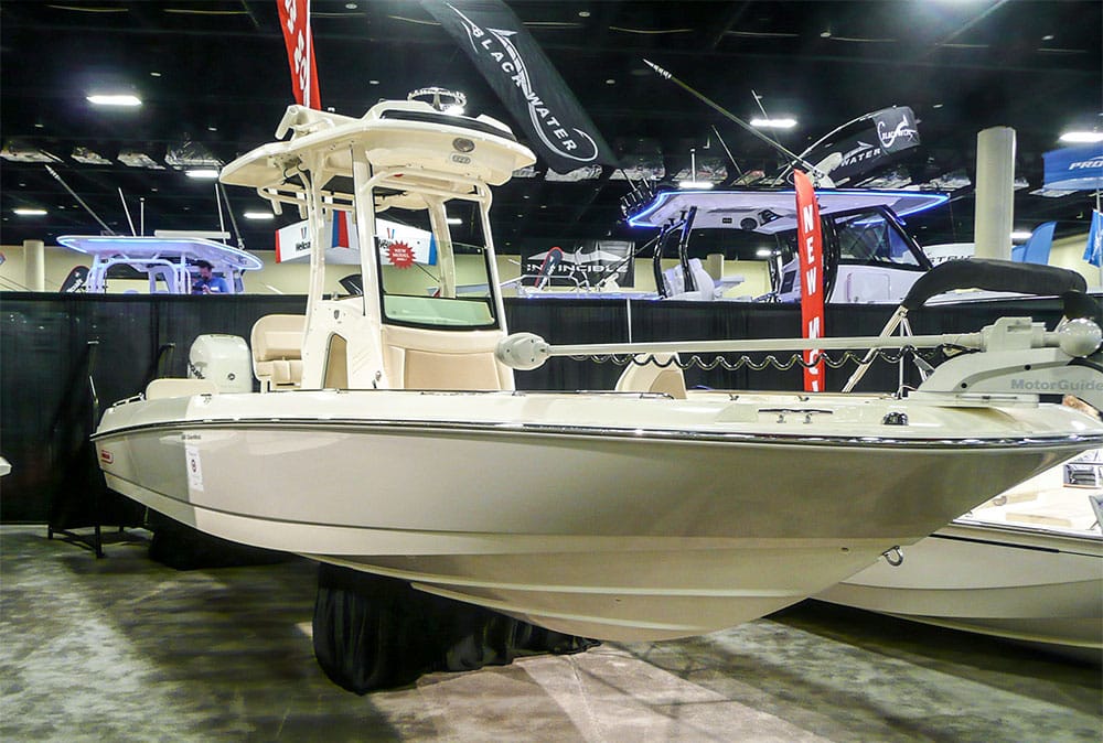 Boston Whaler 240 Dauntless Pro