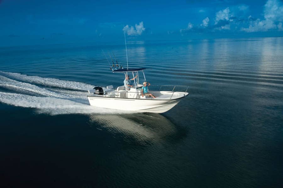 boston whaler 210_02.jpg