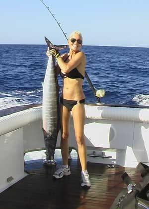 Fish Babes 21  Salt Water Sportsman