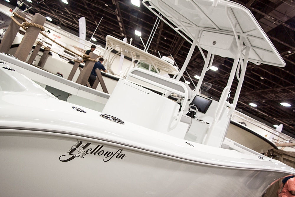 Yellowfin 26 Hybrid - Ft. Lauderdale Boat Show