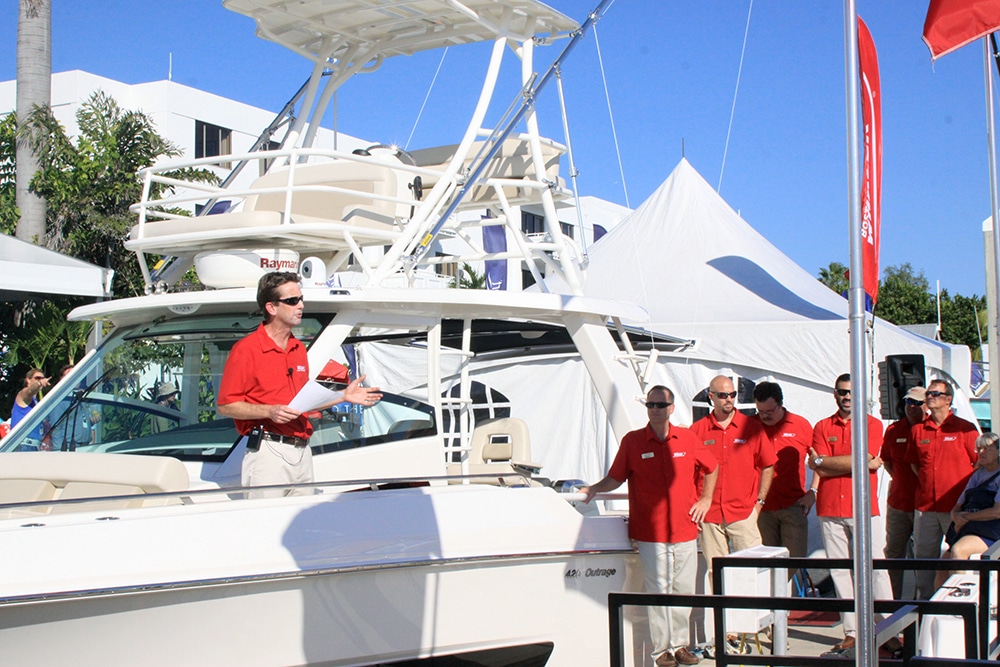 Boston Whaler 420 Outrage - Ft. Lauderdale Boat Show - 2