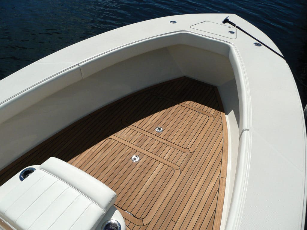 Jupiter Marine 25 Bay Boat Test Review