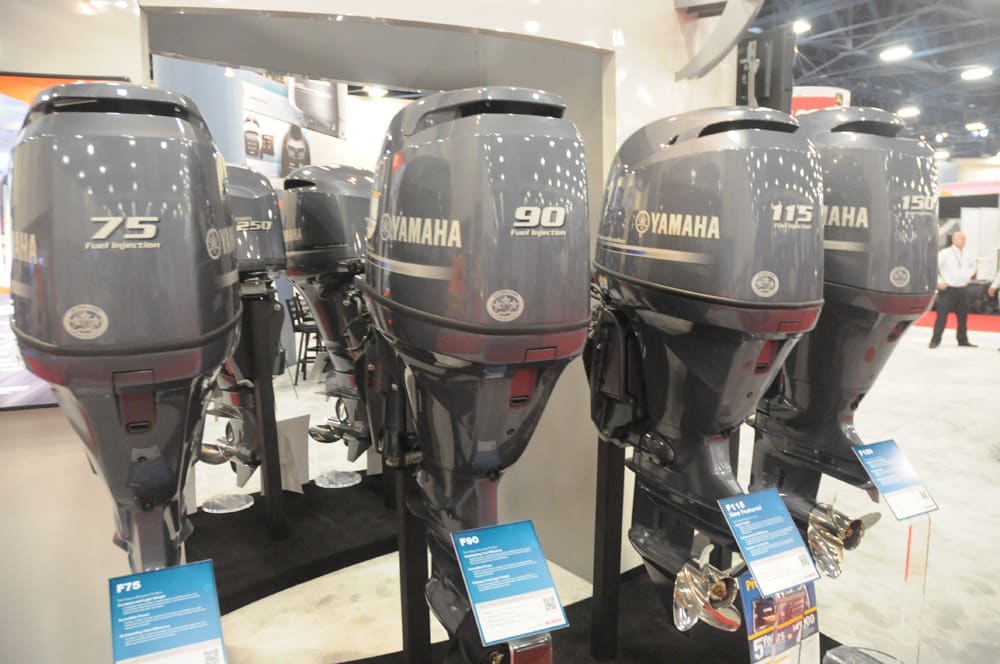 miami-boat-show-2013-engines17.jpg