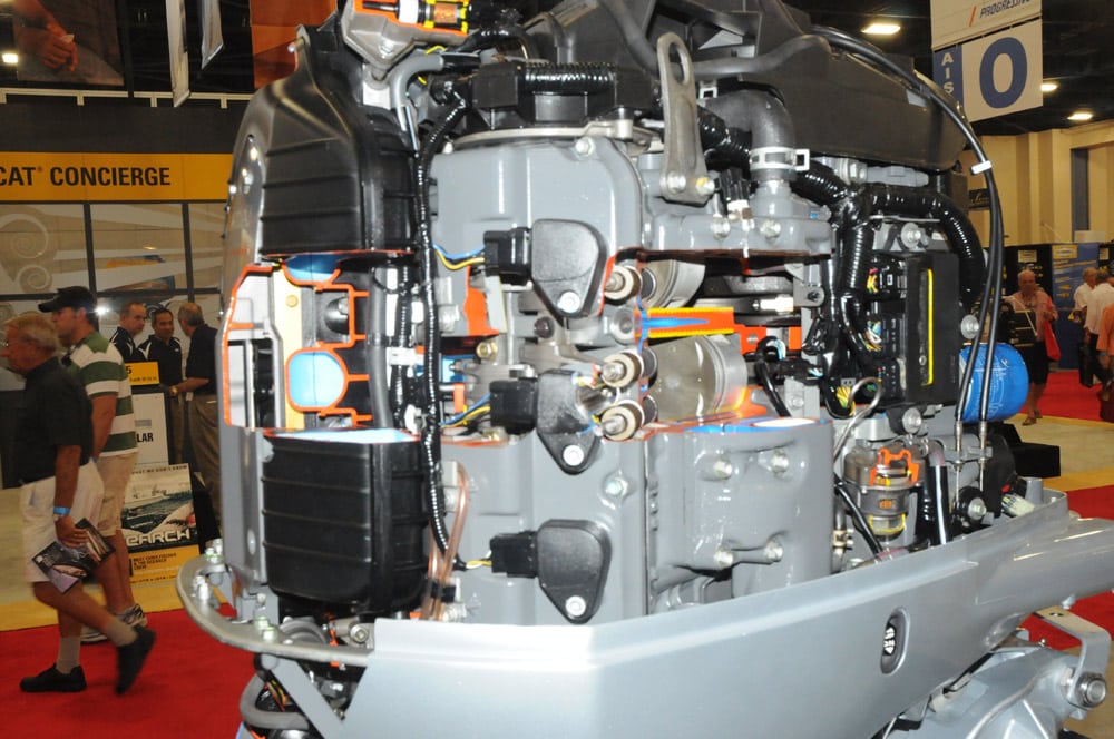 miami-boat-show-2013-engines26.jpg