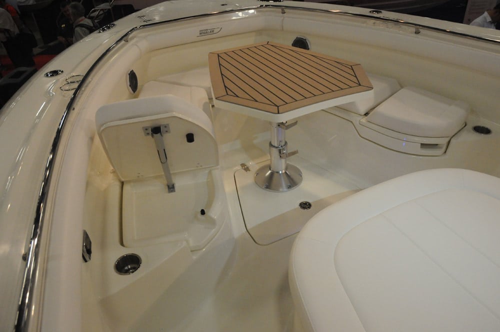 miami-boat-show-2013-offshore-100.jpg