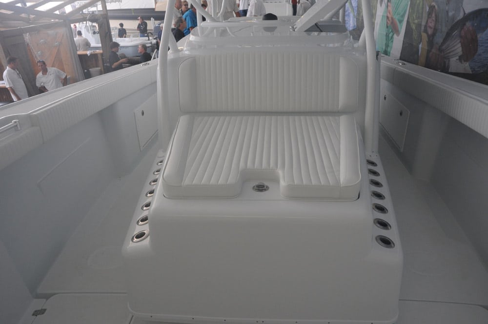 miami-boat-show-2013-offshore-51.jpg