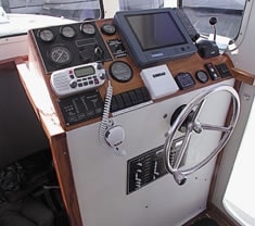 mirage 29 sailboat review