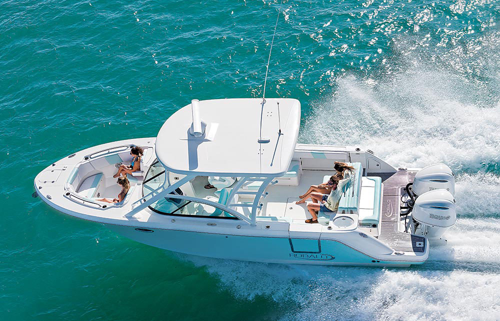 Boat Test: Robalo R317