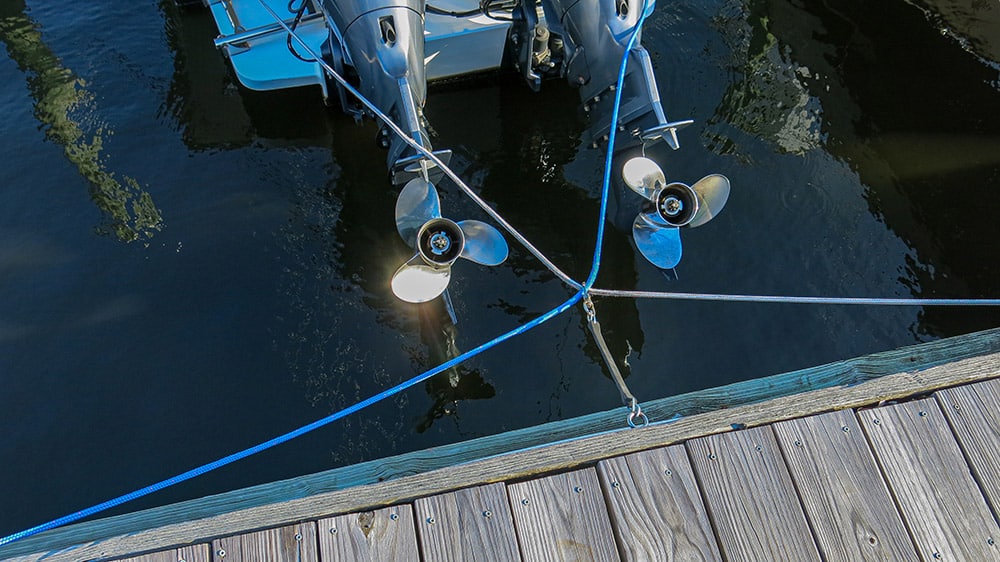Keep dock lines clear for safety