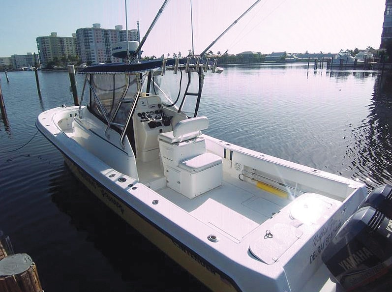 Walkaround boat