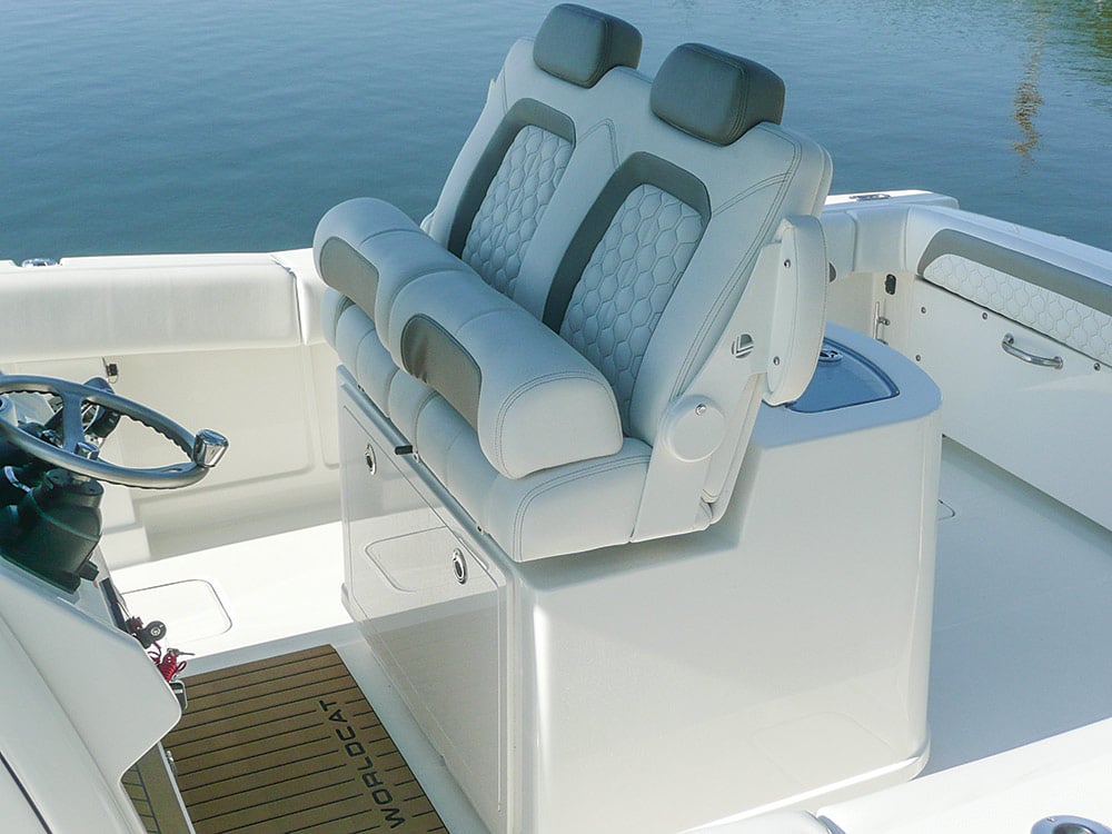 World Cat 280CC-X Boat Review Test