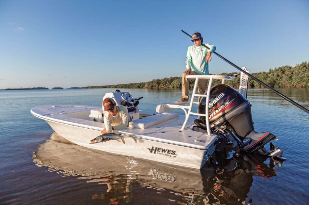 Hewes Redfisher 16: 2022 Boat Buyers Guide