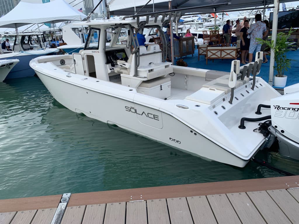Solace 32 CS at the dock