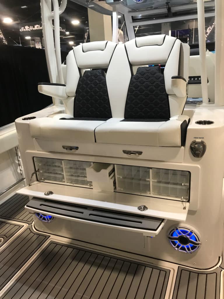 Tidewater 380 CC console seating