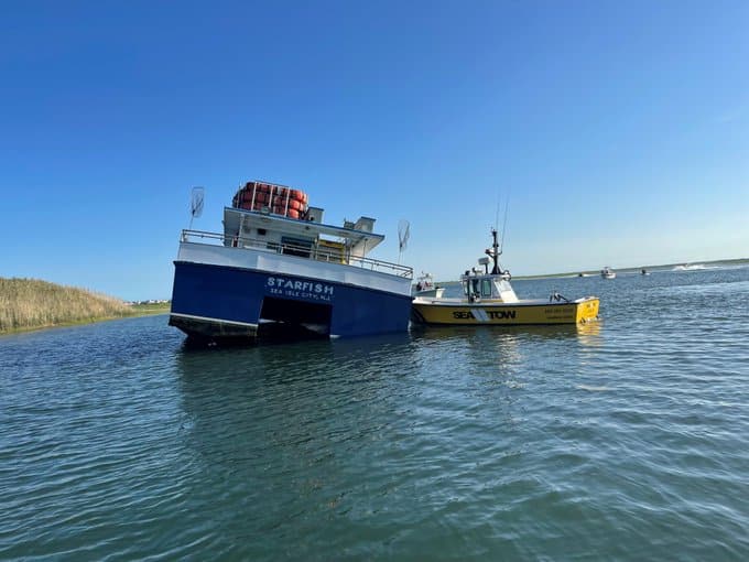 head boat rescued