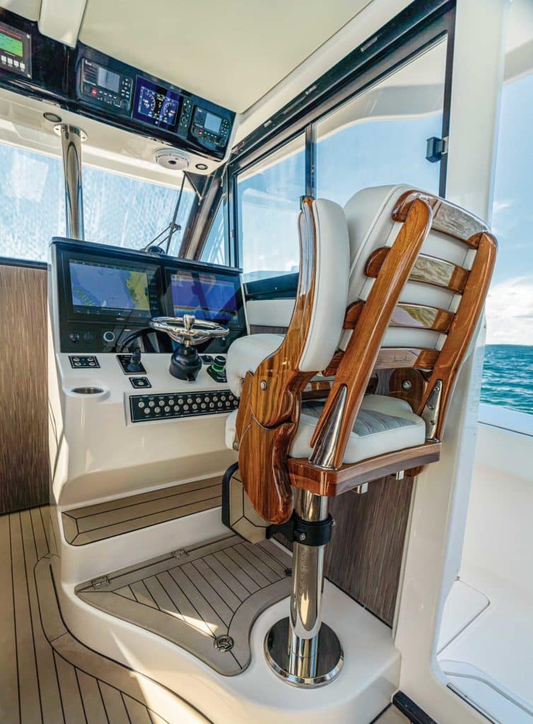 Invincible 46 Pilothouse helm