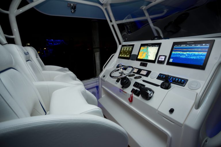 multiple displays on a Regulator Boat