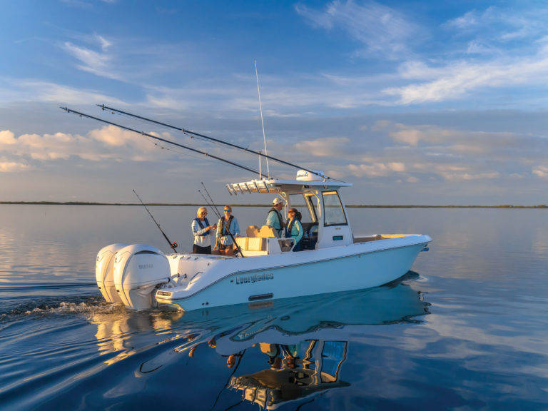 Everglades 285cc: 2023 Boat Buyers Guide