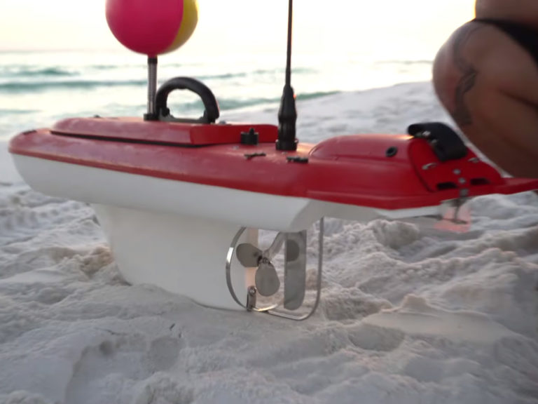 Phil Hollandsworth shark fishing RC boat