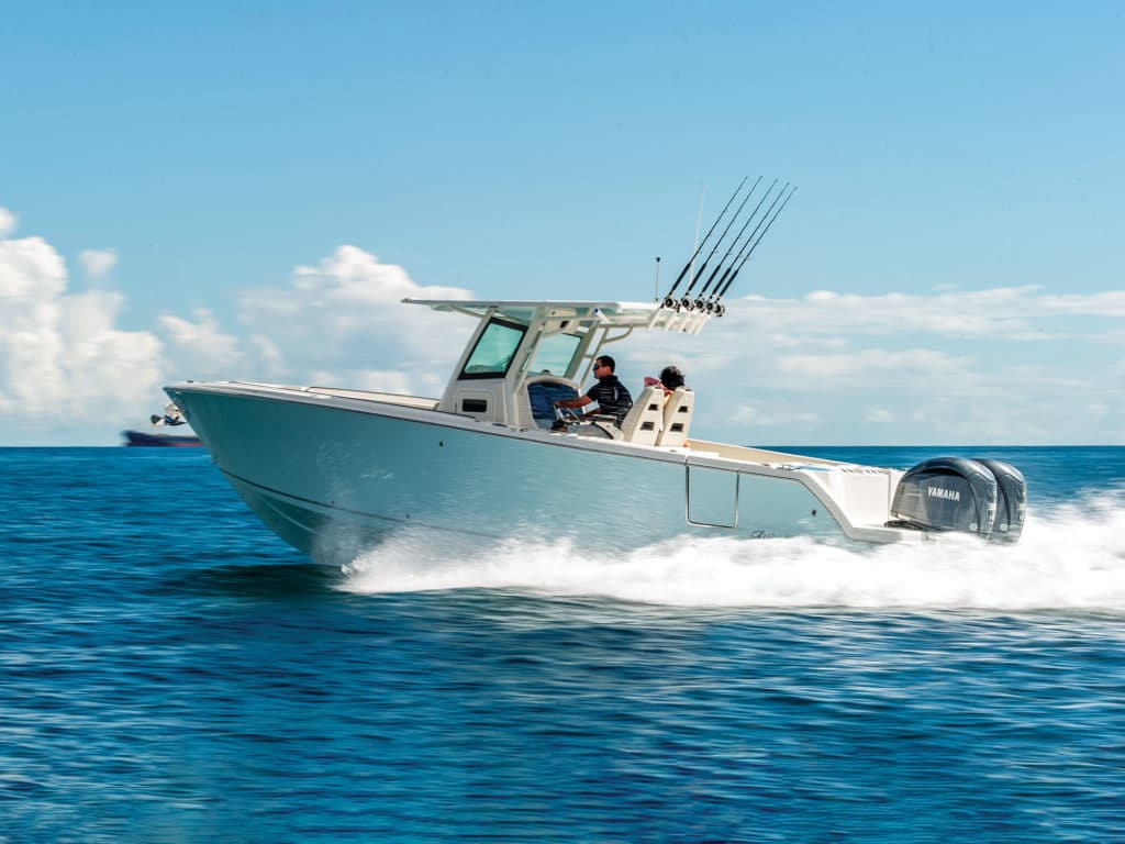 Sailfish 312 CC running offshore