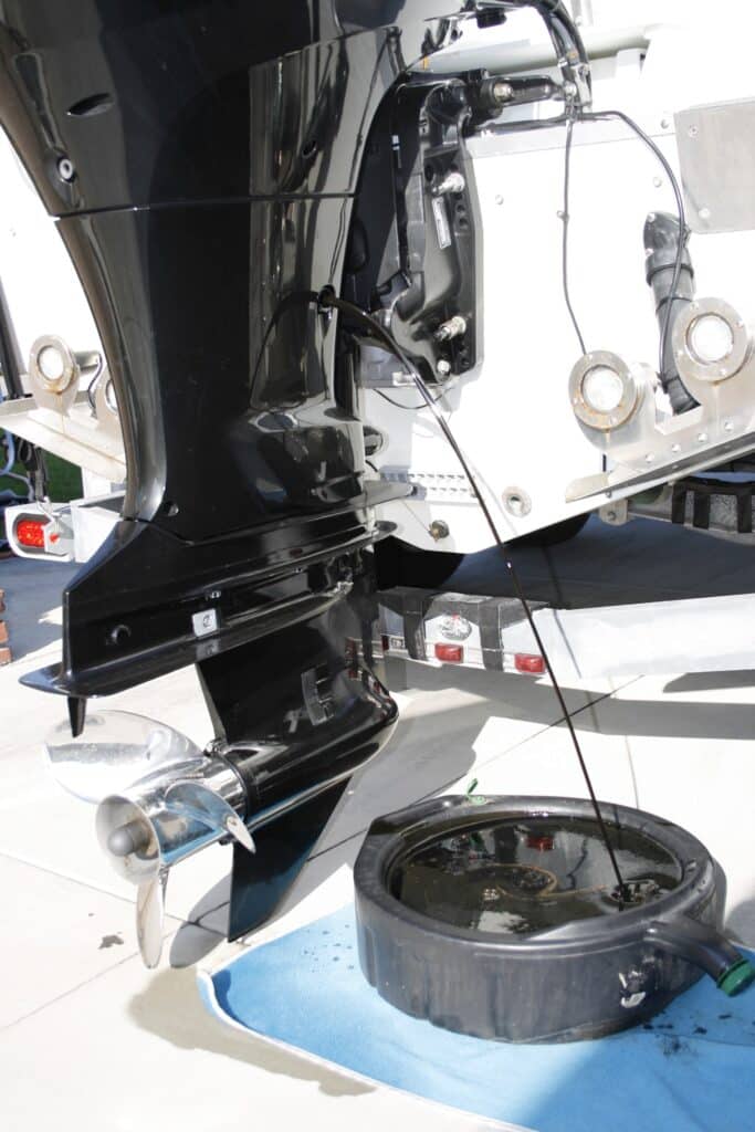 draining oil from outboard