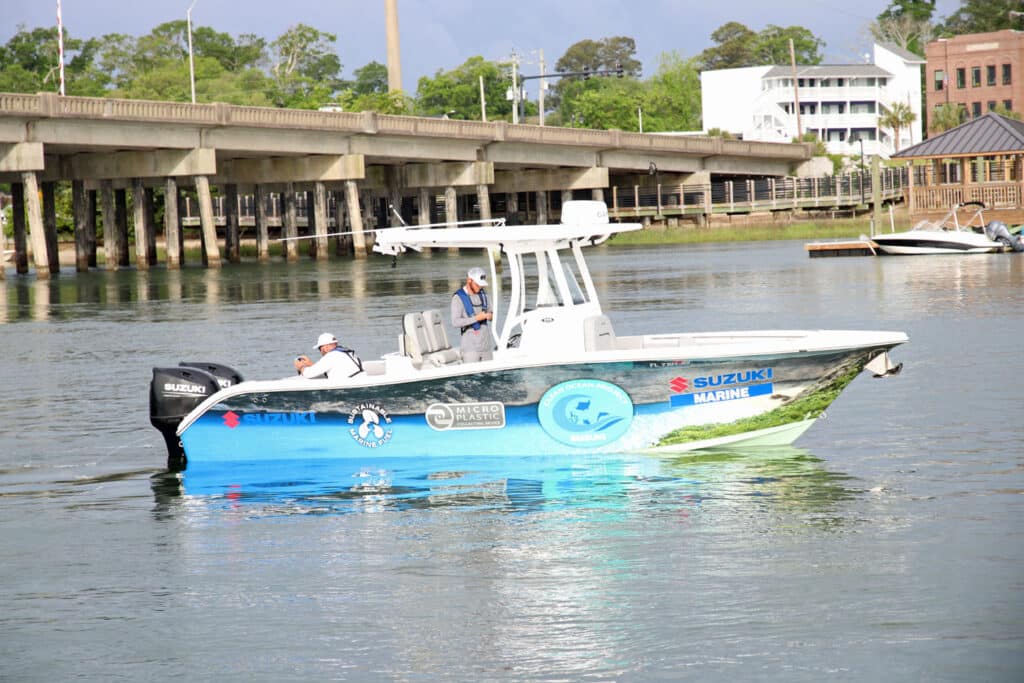 26-foot Sea Pro center console boat powered by twin Suzuki DF140 outboards