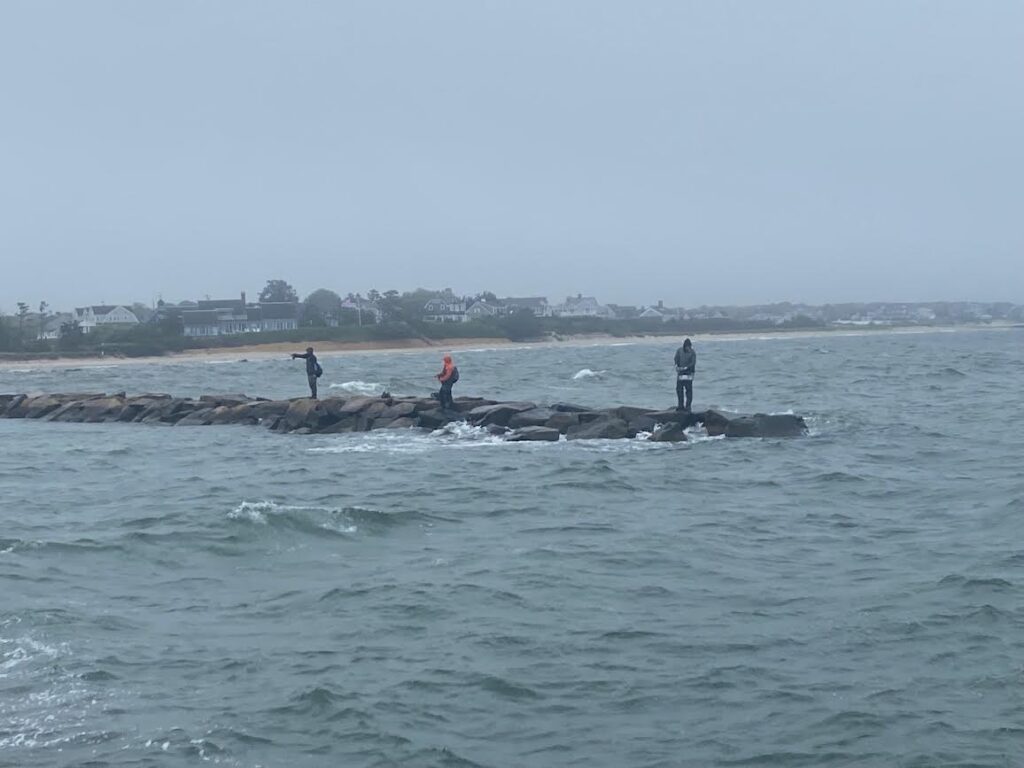 rough weather at Cheeky Schoolie Tourney