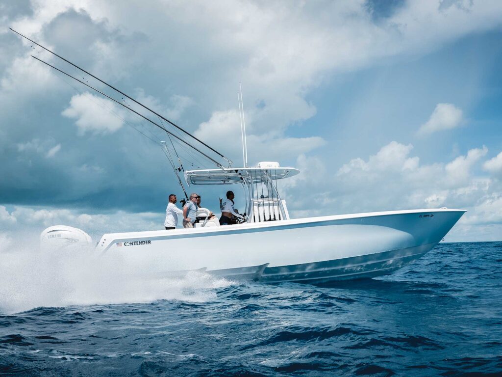 Everglades 285cc: 2023 Boat Buyers Guide