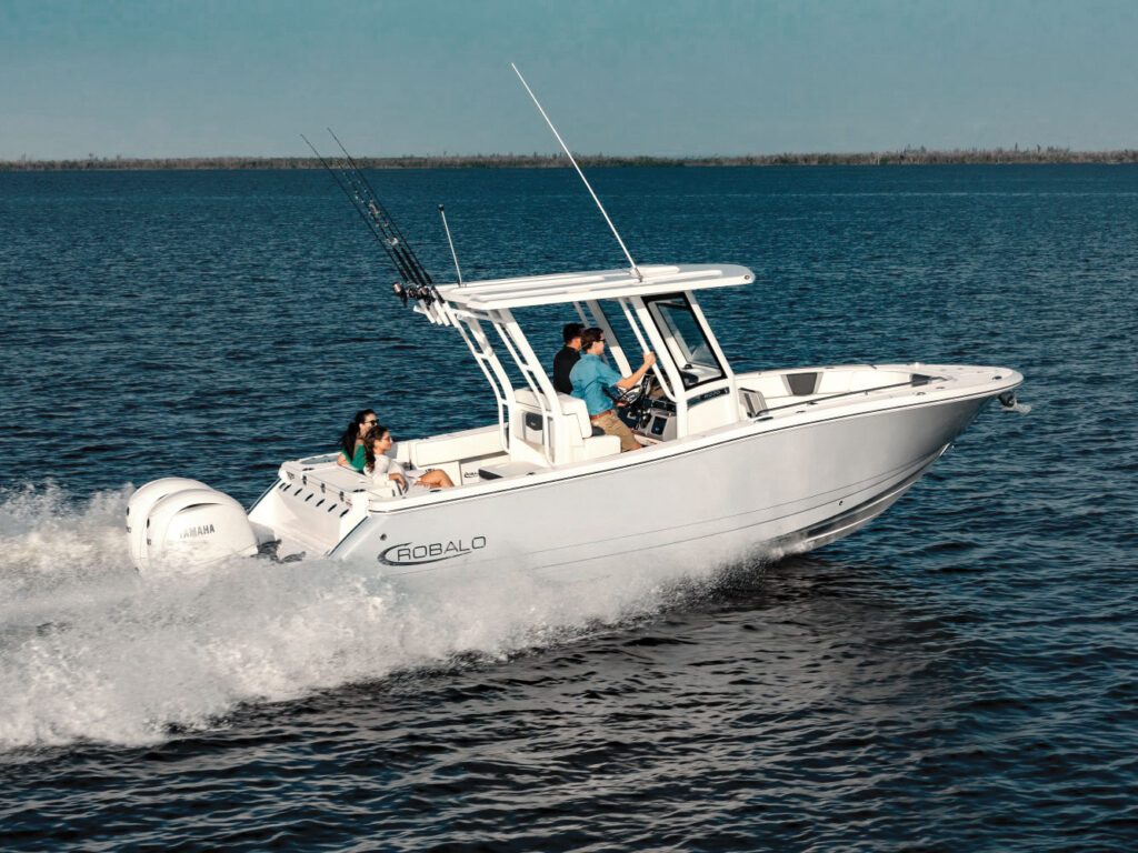 Robalo R270 running