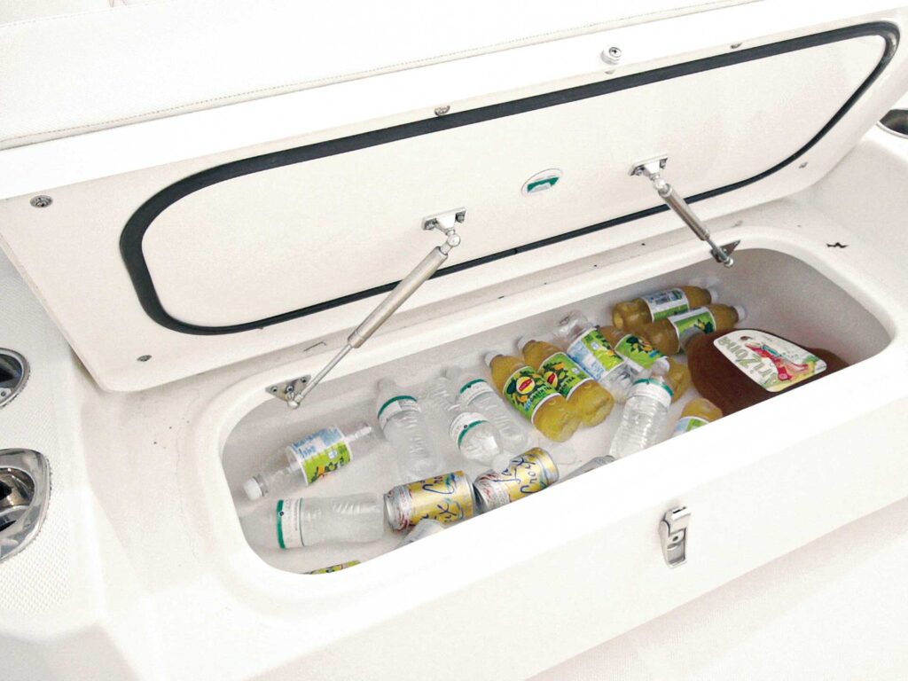 World Cat 400CC-X insulated cooler