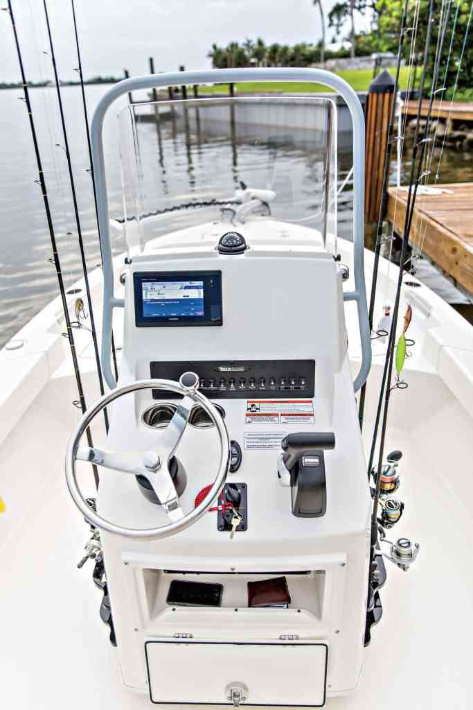 Pathfinder 2005 TRS helm
