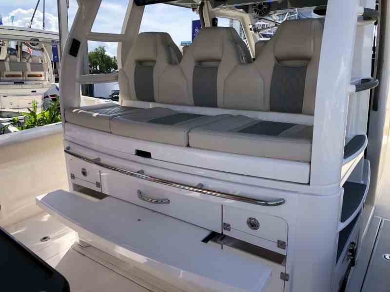 Solace 41CS helm seating