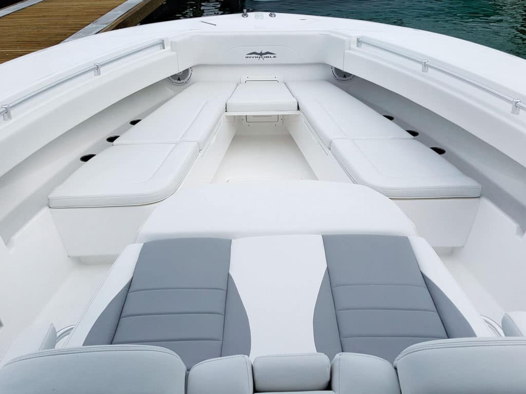 Invincible 42 Center Cabin