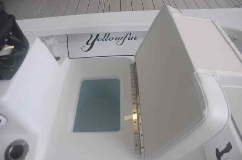 miami-boat-show-2013-inshore-18.jpg
