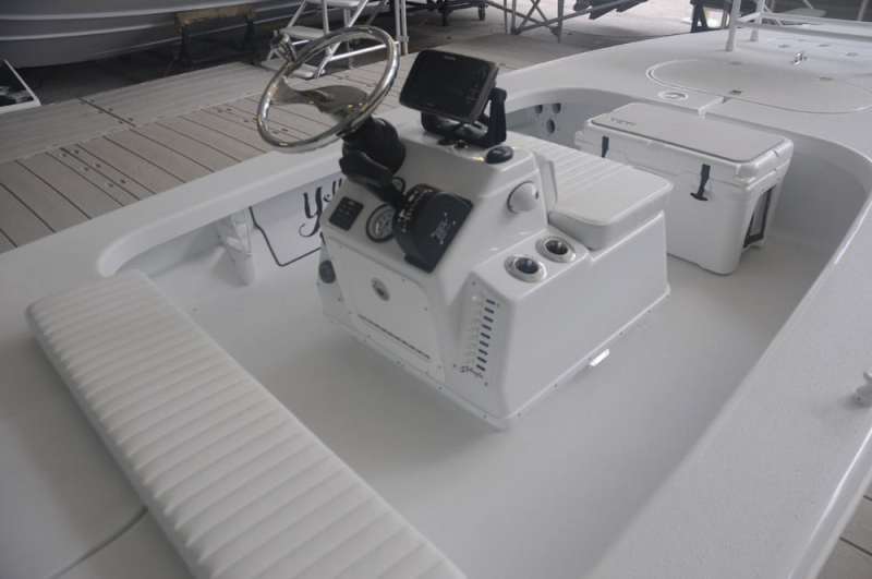 miami-boat-show-2013-inshore-22.jpg