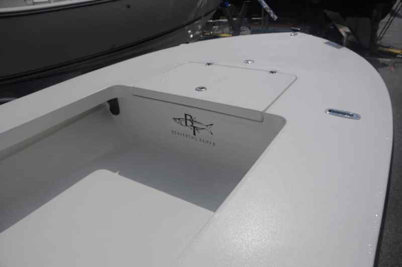 miami-boat-show-2013-inshore-51.jpg