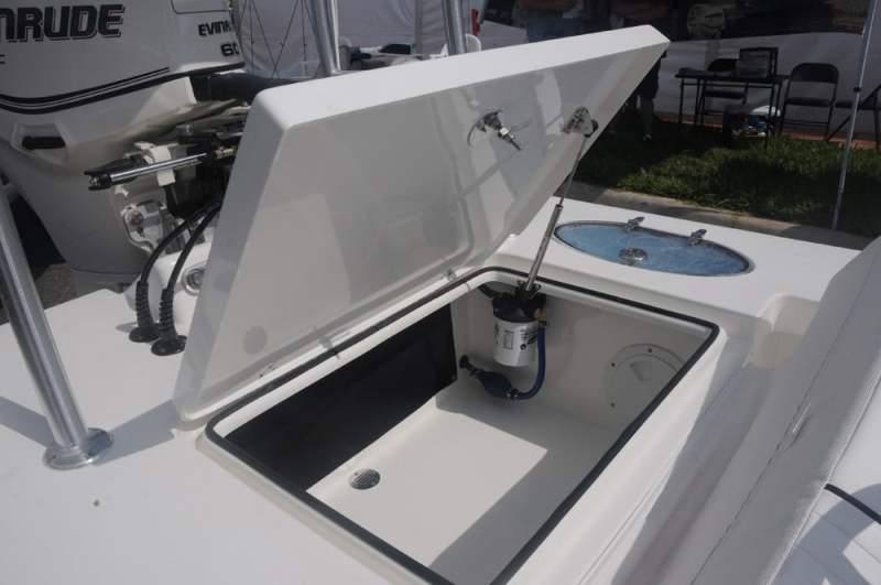 miami-boat-show-2013-inshore-55.jpg