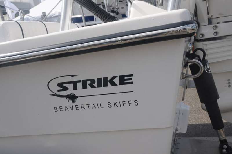 miami-boat-show-2013-inshore-59.jpg